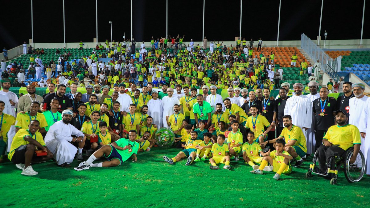 Seeb_SC's tweet photo. 📸 | الارقام خُلقت لتُكسر.. 67 نقطة كأعلى عدد نقاط مسجل في الدوري على مر التاريخ.. حققها الامبراطور ✨🔰
#نادي_السيب https://t.co/OI6o92R5SE