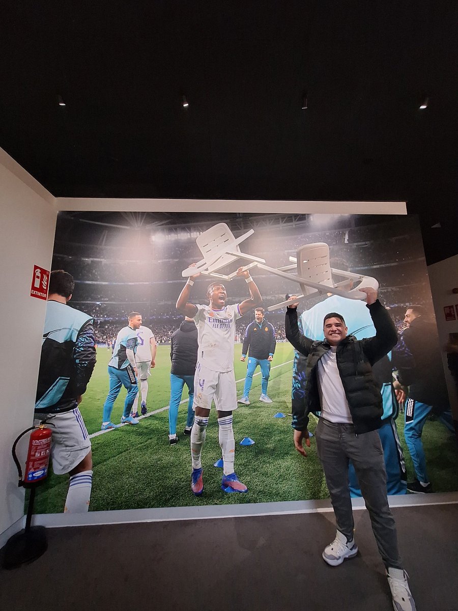 jose7daniel's tweet photo. @MadridXtra Grande David!! #HalaMadrid 🤍🤍 Gracias por todo...!!🤍🤍 https://t.co/zpiATs29wz
