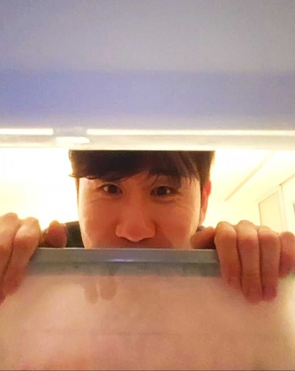 tiki_0TAKa's tweet photo. 260524_인스타라이브 #영탁

영블스조아둥이와 영블스의 본격 냉동실 라방!
총 러닝타임 2시간 31분 29초의
합본 클린 영상 공유합니다!

다들 알잘딱깔센으로 개인소장 부탁드려요♡

🖇https://t.co/EA5voDi2SH https://t.co/EIDqIzRmou
