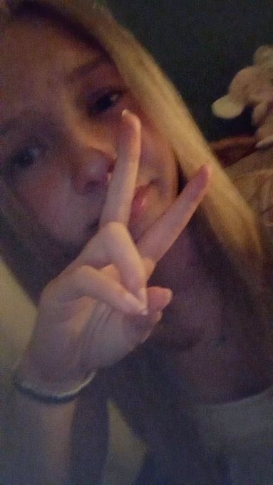 Avabloomxy's tweet photo. Could you say no to me???? https://t.co/LosGvnwiJW