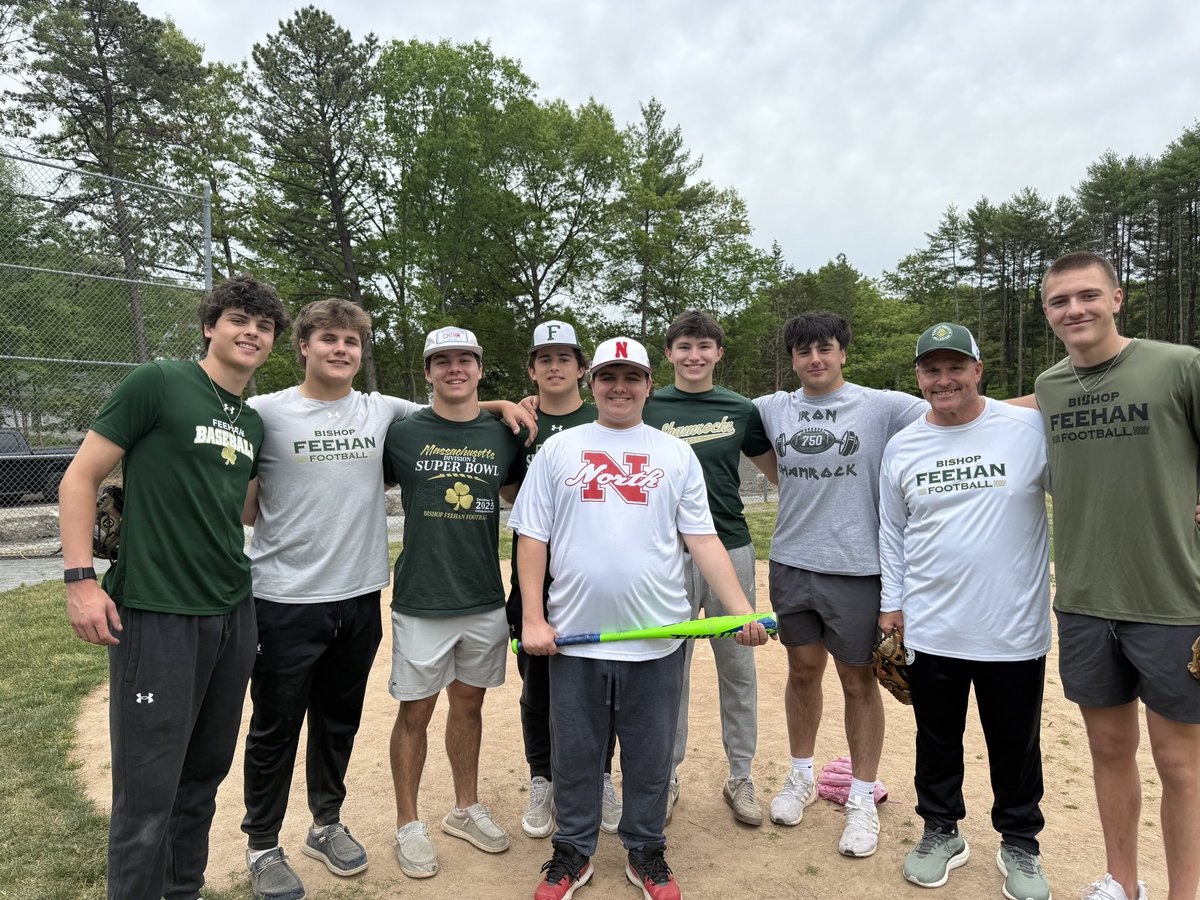 FeehanFootball's tweet photo. What an amazing experience volunteering with the North Attleboro challenger LL today.  Thanks to our players AJ, Dex, Nolan, Ben, Vandy, Dylan and Logan.  Love giving back! https://t.co/yI5acHBbzB