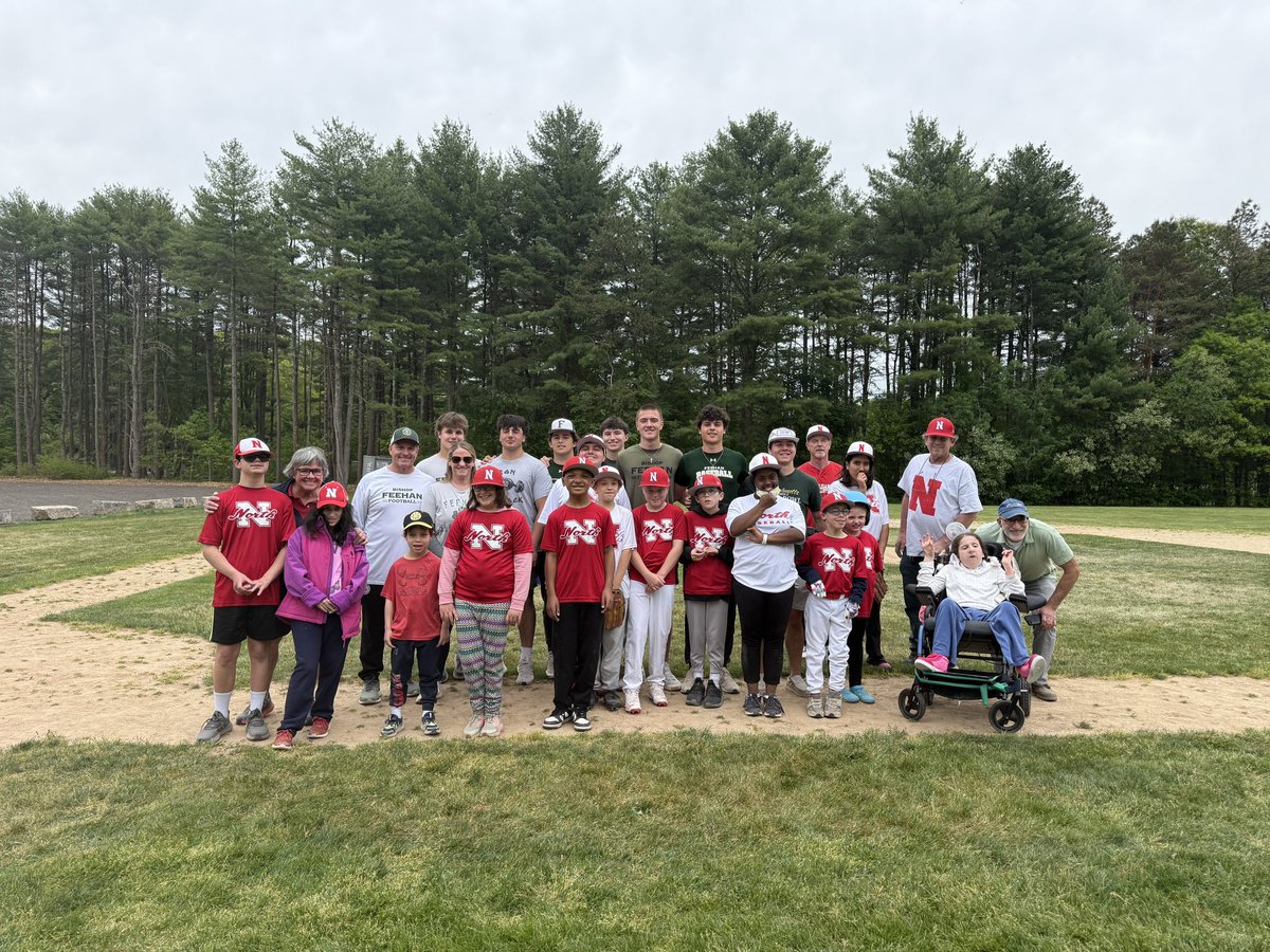 FeehanFootball's tweet photo. What an amazing experience volunteering with the North Attleboro challenger LL today.  Thanks to our players AJ, Dex, Nolan, Ben, Vandy, Dylan and Logan.  Love giving back! https://t.co/yI5acHBbzB
