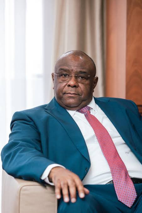 JPCongolais's tweet photo. URGENT 🚨 Suite aux mesures sanitaires exceptionnelles prises par les autorités compétentes de la RDC en raison du risque de propagation de la maladie à virus Ebola, il est porté à la connaissance des usagers de l'air ce qui suit :

- Aucun aéronef n'est autorisé à atterrir ni à décoller de l'aéroport de Bunia jusqu'à nouvel ordre ;

- Tous les vols commerciaux, privés et spéciaux à destination ou en provenance de Bunia sont suspendus ;

- Les équipages et exploitants aériens sont tenus de se conformer strictement aux directives sanitaires et sécuritaires émises par les autorités compétentes ;

- Les vols humanitaires, sanitaires ou d'urgence ne pourront être autorisés qu'après approbation spéciale des autorités aéronautiques et sanitaires.