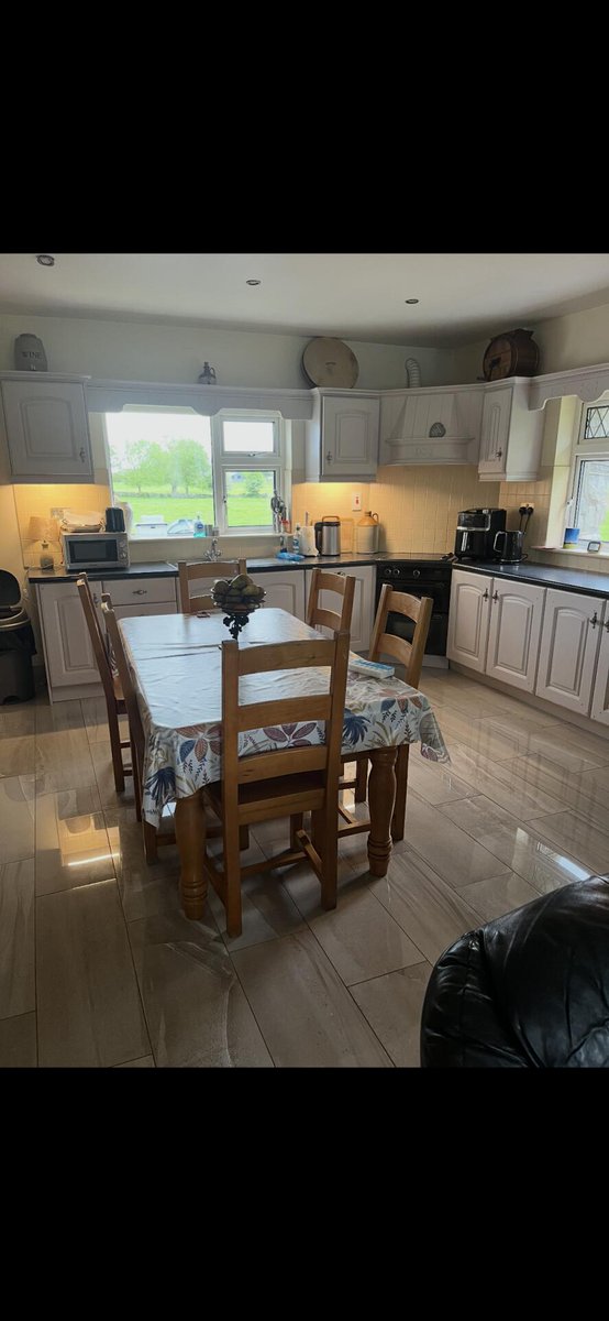 getdigs's tweet photo. Beautiful Double Room to rent in Galway. Available Mon - Fri ONLY  3 bedrooms to rent (  double , single , twin ) high spec … all utilities included in price …access to kitchen , lounge etc.
To contact owner click: https://t.co/wHSBY9ULhZ
Or search  https://t.co/7A7yt6PbrV https://t.co/IdqjC5lfTq