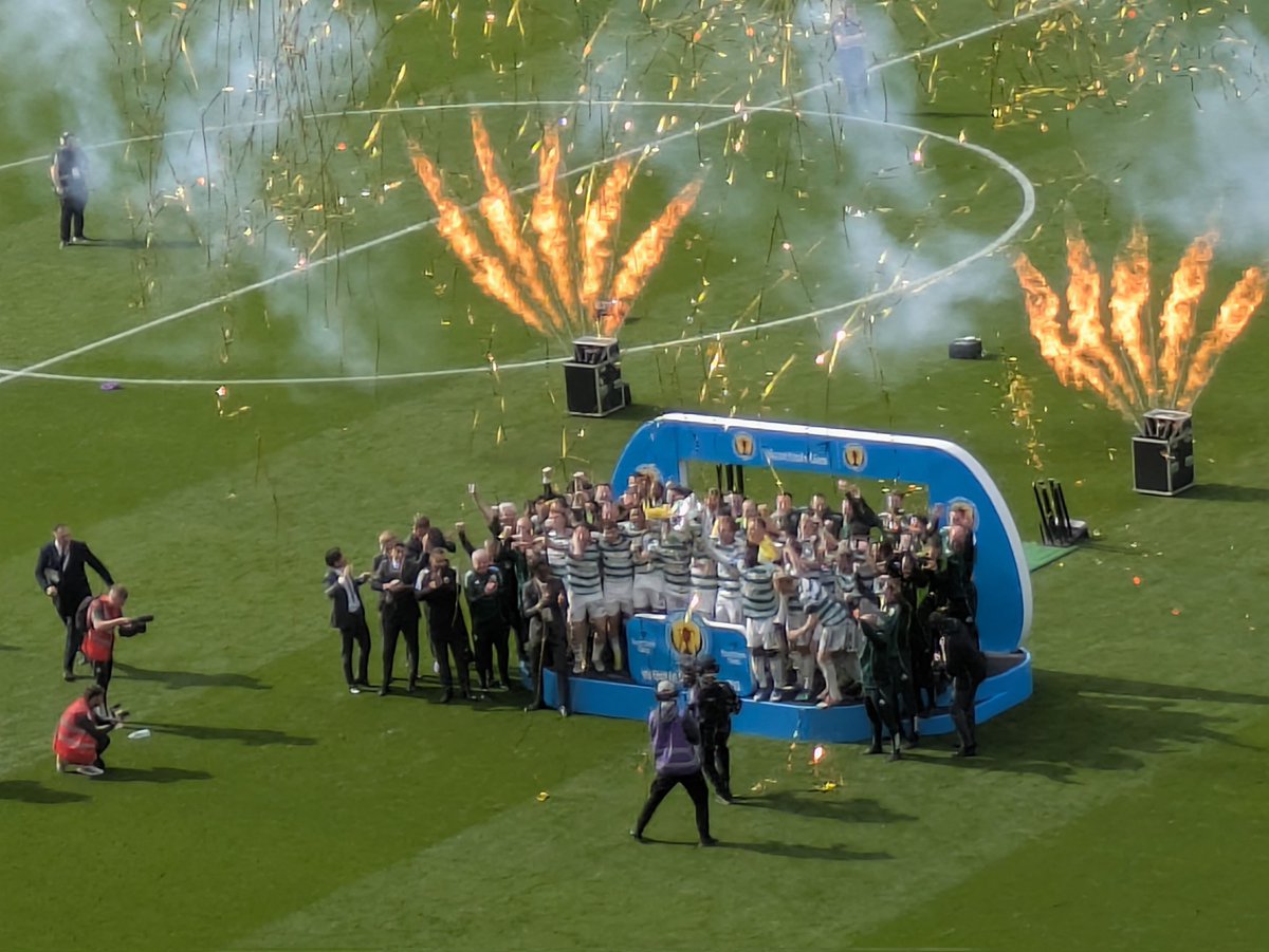 michaelmcp's tweet photo. The Double Winners. Brought to you by Martin O'Neill 🍀🍀 https://t.co/mp9It62amy