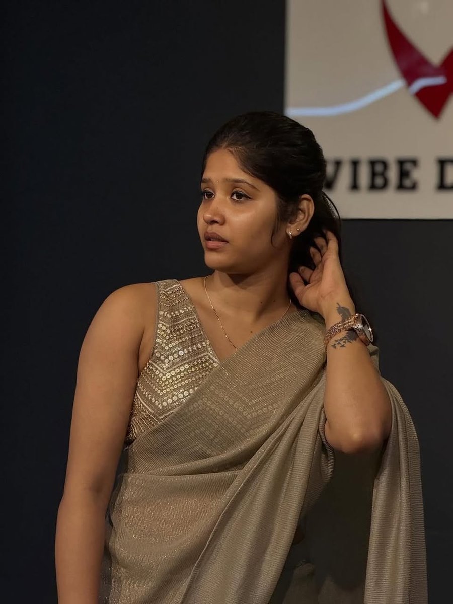 BeingAravind_'s tweet photo. Veronica ruling the internet 🥵🔥 https://t.co/sG6ZD7NG8S