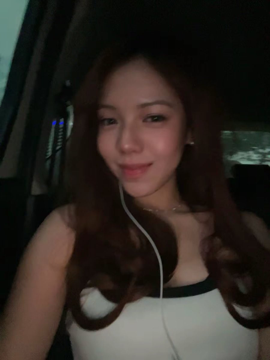 Queenzel tweet media