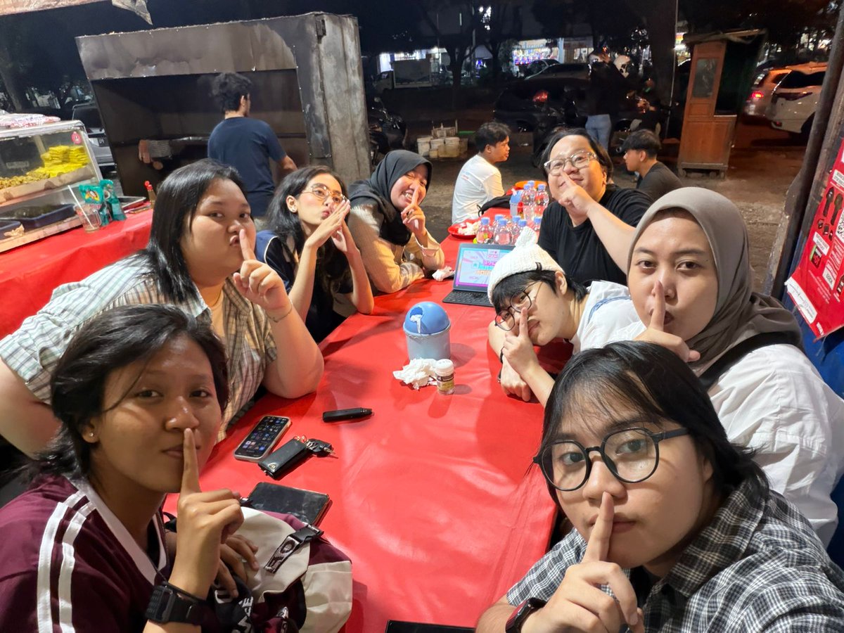 Cimit 🎆 tweet media