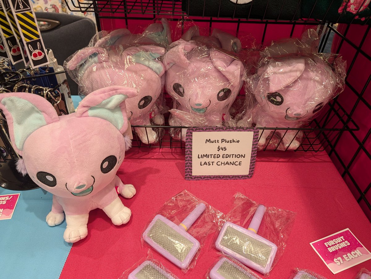 Cass 🐶 Pink Dog VTuber ✨ @ AnthroCon DD tweet media