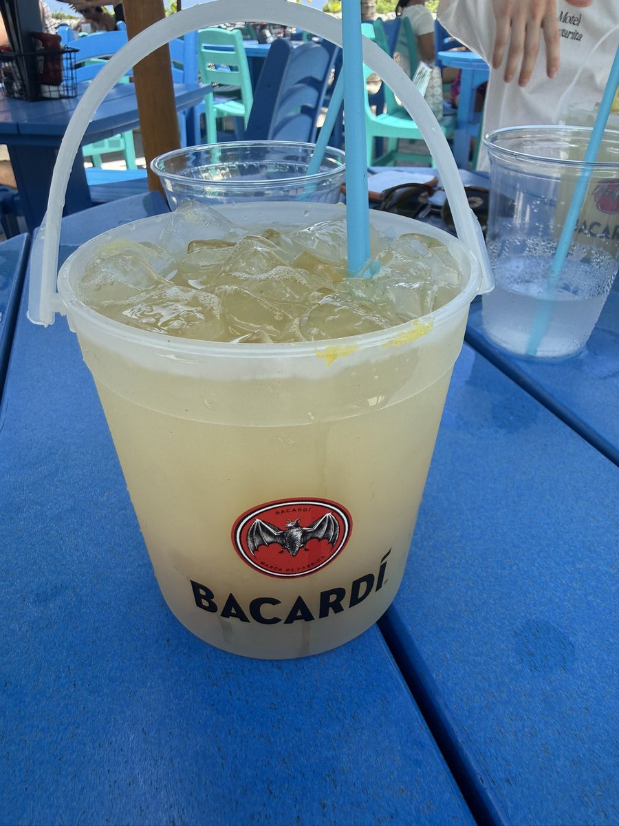 BeerEnjoyer26's tweet photo. #ShaboozeyAtTheBar https://t.co/xrKr6u8vj0