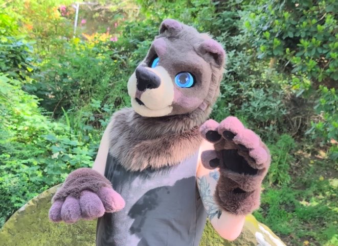 HoundmadeSuits tweet picture