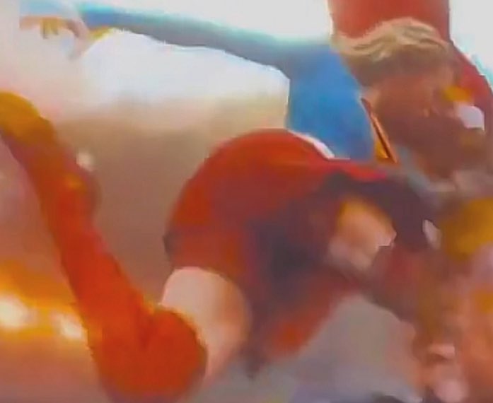 acervo supergirl tweet media