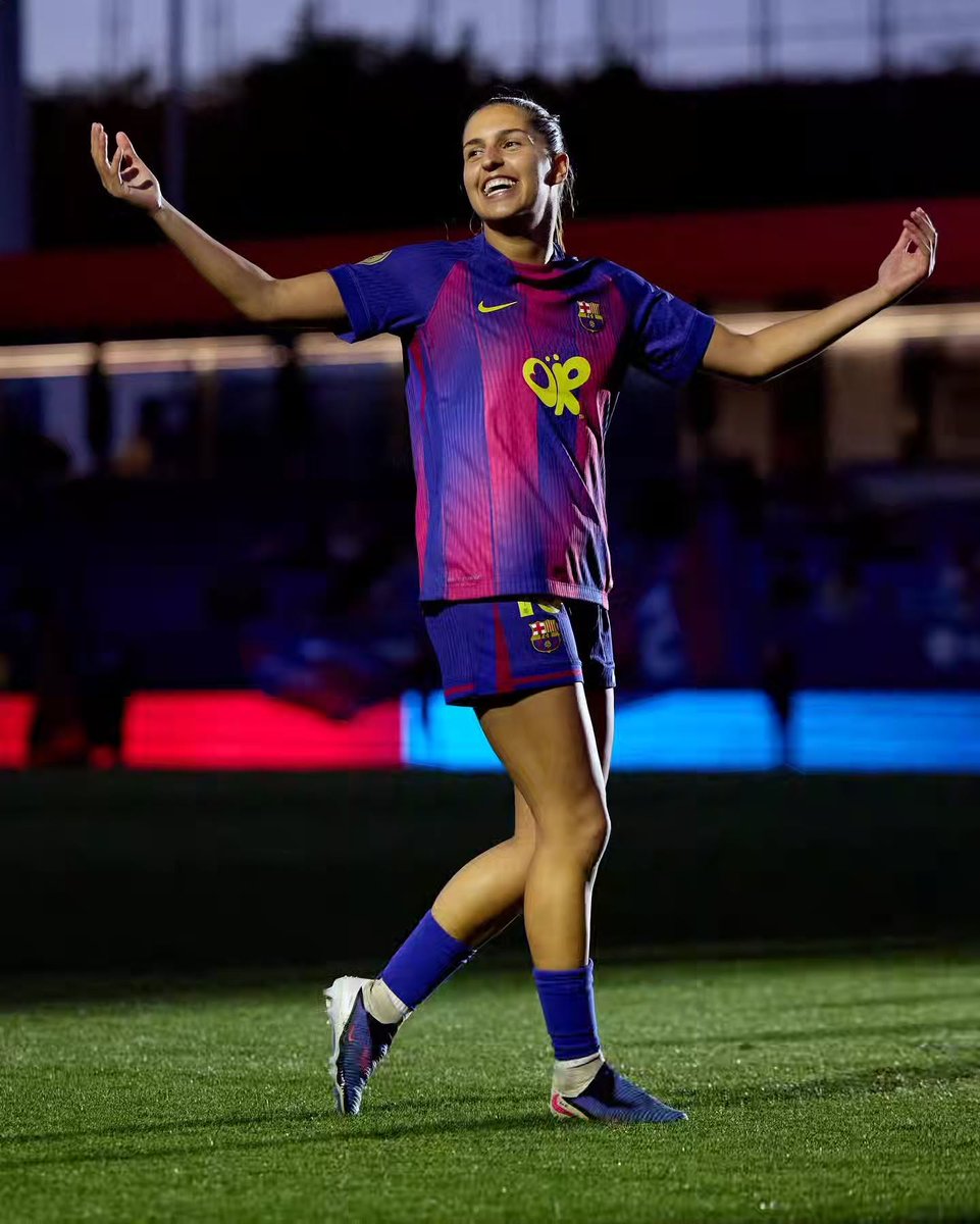 unraveluv's tweet photo. KIKA NAZARETH ÉS CAMPEÃ DA EUROPA ✨ o sonho tornou-se realidade https://t.co/J0idwkBbfK