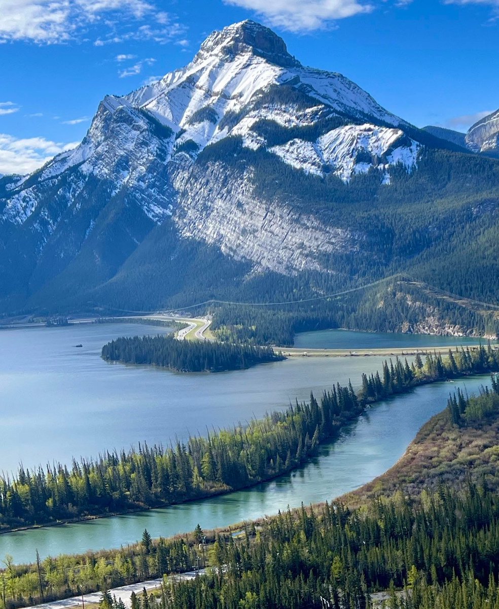 MadelnCanada's tweet photo. Bow River
Bow Valley Provincial Park, AB 🏔️🇨🇦 https://t.co/gKKoBu7WoA