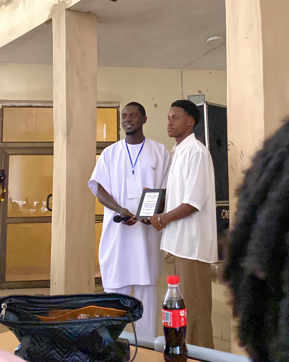 ObaOfDesigns's tweet photo. I had the privilege to speak at the Young Creative Connect event yesterday. I enjoyed every bit of it 🙂‍↔️✨

Special thanks to the Organizers and to my beautiful audience. A moment I can never forget. This is just the beginning ❤️ university https://t.co/pucvpRYjhJ
