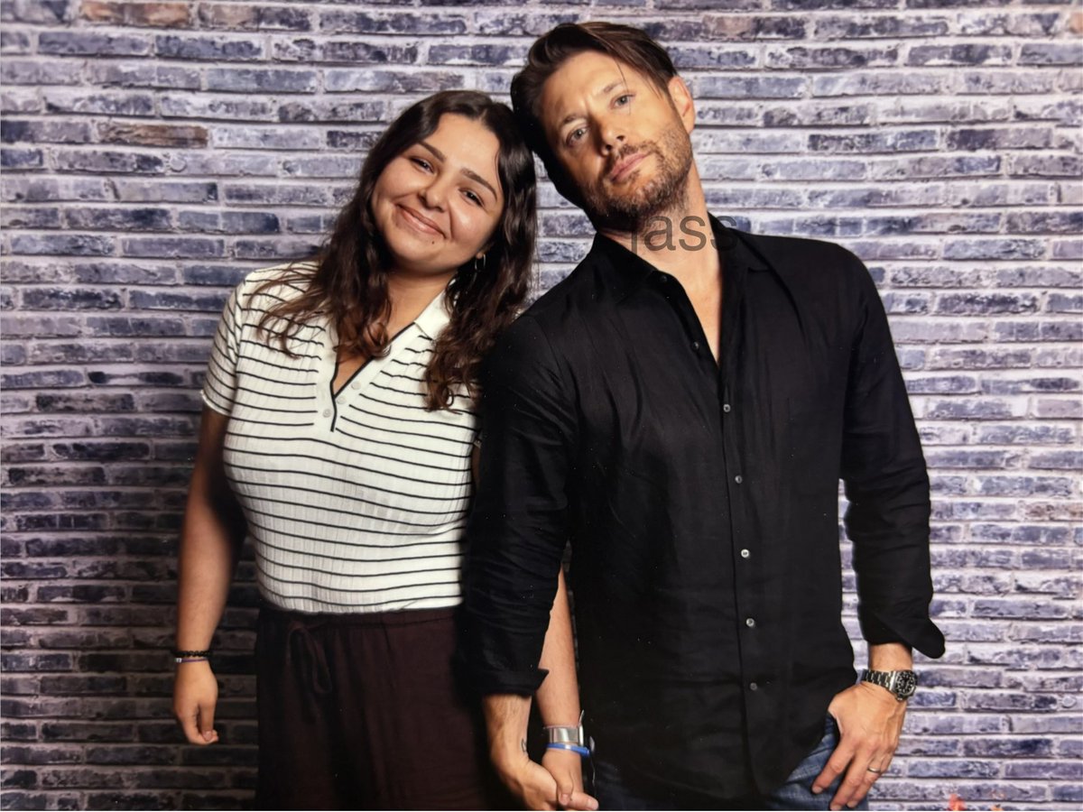 jassackles's tweet photo. My new fav pic of me and Jensen! #purcon10 #jensenackles https://t.co/K7KSxQLXpI