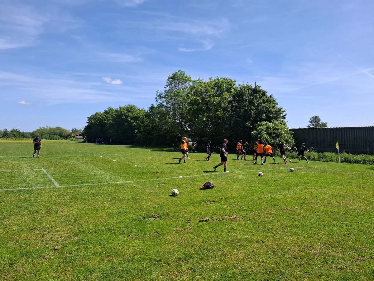 daniel_tortoise's tweet photo. Ground 358: Beech Lane

Saturday 23rd May 2026
Kislingbury 4 (45+1, 50, 84, 89)
Finedon Volta Reserves 1 (14)
Northamptonshire Combination League Division 2

#nonleague #groundhop #groundhopping @NonLeagueCrowd @northantscombo https://t.co/CL9KEnPemX