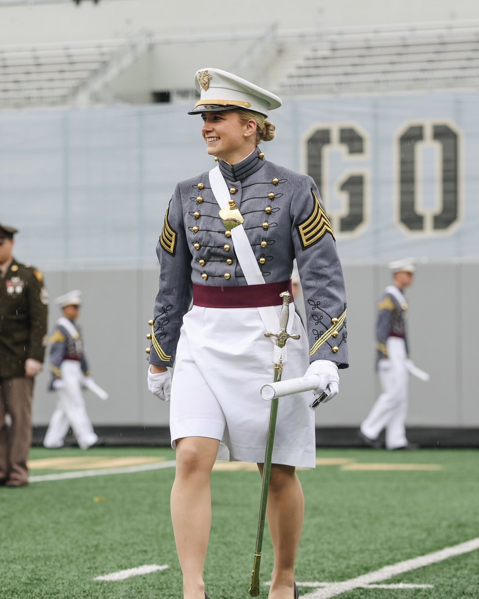 ArmyWP_WBB's tweet photo. Congrats to Reese Ericson for graduating today and becoming the newest member of the Long Gray Line! 

#GoArmy https://t.co/WagkQ4eaCq