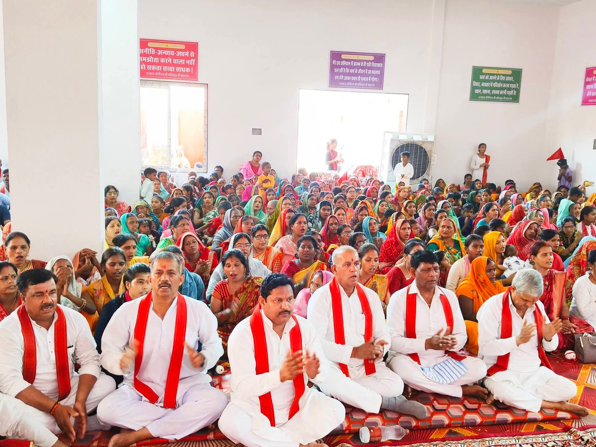 Ritikaawasthi6's tweet photo. जौनपुर(उत्तर प्रदेश) में मां आदिशक्ति जगत जननी जगदंबा और गुरुवरश्री के आशीर्वाद से चालीसा पाठ का सफलता पूर्ण  समापन हुआ और उन्होंने जो प्रेम और स्नेह दिया उसके लिए सभी का बहुत-बहुत धन्यवाद।
#जौनपुर 
#utarpradesh 
#bmks 
#bscp https://t.co/iR2JmKhBrT