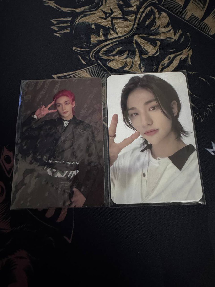 Motteries's tweet photo. WTS HYUNJIN PHOTOCARDS 

RM 30 for both

#pasarskz #pasarstraykids #pasarskzmy https://t.co/g9jHqM2NO2