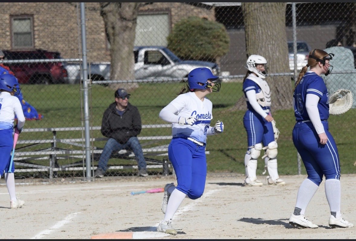 Gianna_0316's tweet photo. Our season came to an end this week but couldn't be more grateful for the group I got to play with! Onto travel ball! @ILStarsDarling @WinonaStateSB @BakerWildcatSB @IUS_Softball @CoastRecruitsSB @CoastRecruits https://t.co/bzHrKVbgDa