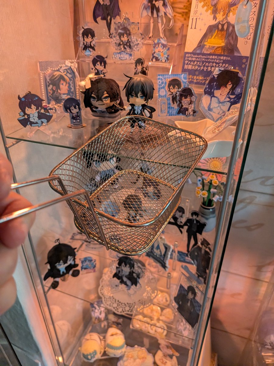 🧷 lyris⁷ ˙⋆ tweet media