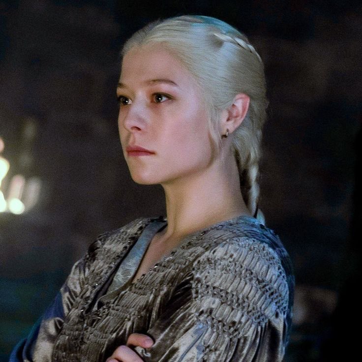 rhaerions's tweet photo. my dragon queen https://t.co/uccVksLrXV