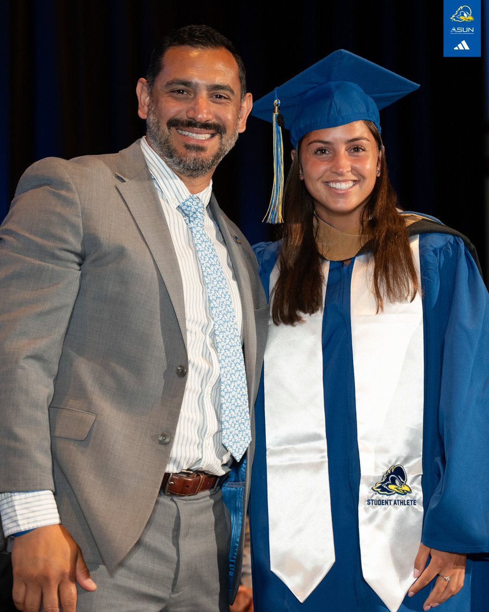 Delaware_Swim's tweet photo. So proUD of our graduates! 🎓 https://t.co/qp36dGk1Ey