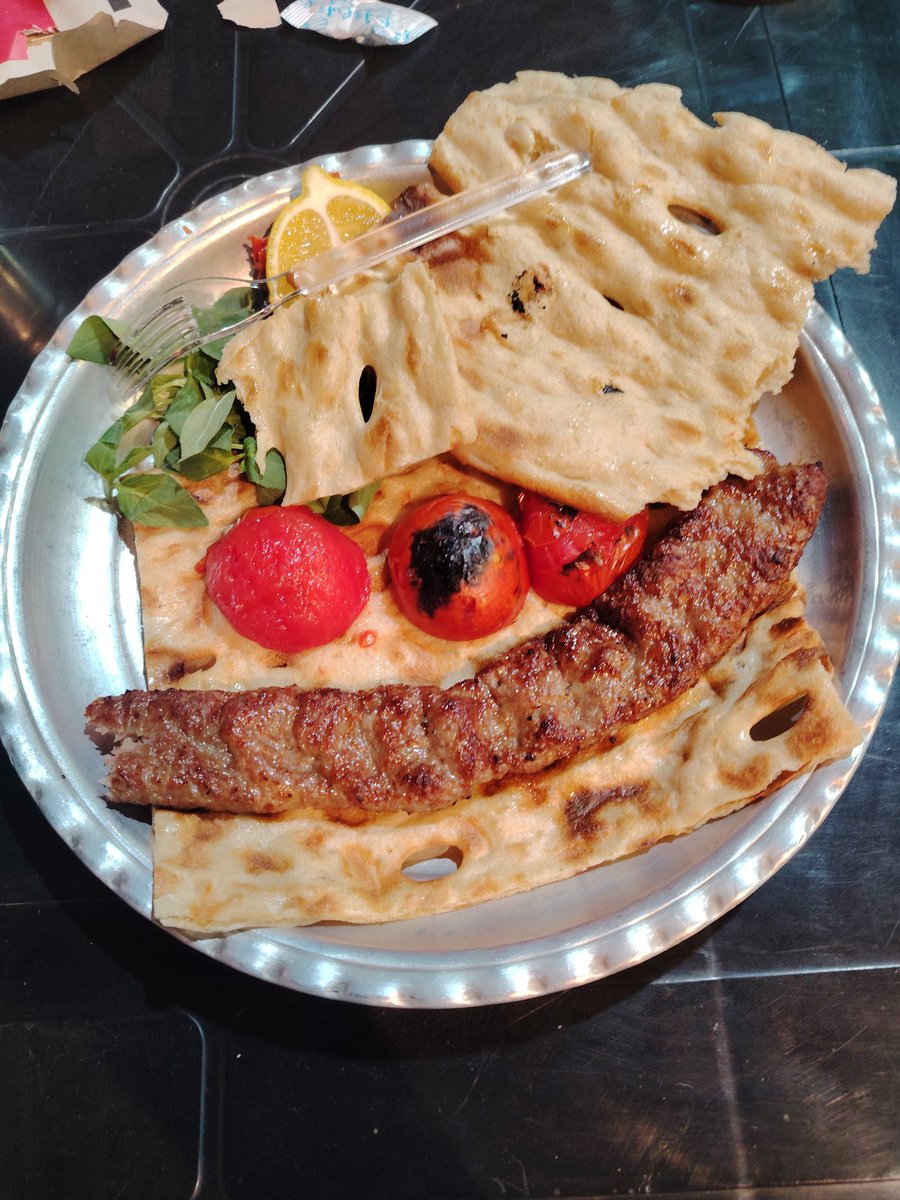 __MSNP__'s tweet photo. خرمای سید پارتی https://t.co/WOJ2kwnhLv