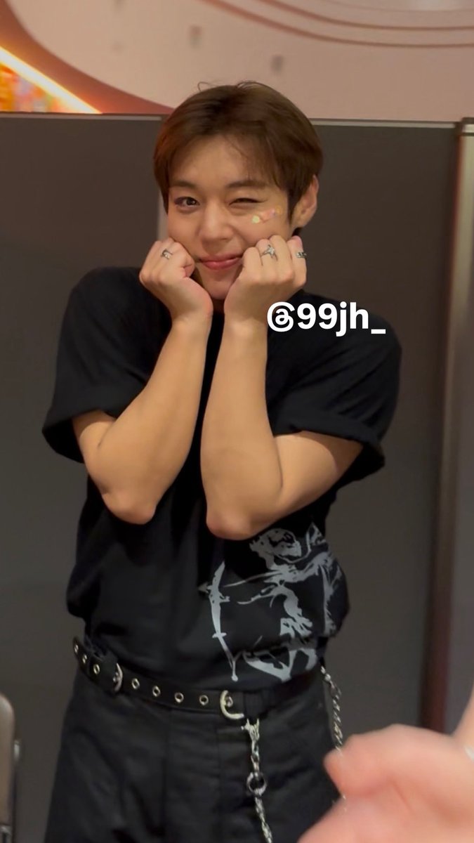 tomato_may529's tweet photo. 내 보물딱지야 아푸지망 ㅜ.ㅜ
쉴틈없이 달린다고 제대로 쉬지도 못해서 맘아팡.. 
무슨 일이 있어도 건강이 쩨일 우선이야 지훈나 🥺
밥 절대 거르지말고 무슨 일이 있어도 꼬옥 챙겨먹고,
잠도 푸욱 자고 좋아하는 게임도 하면서 게으름 피워도 돼!
오늘은 그 누구보다 세상에서 제일 잘 자길 바래 사랑해 ♡