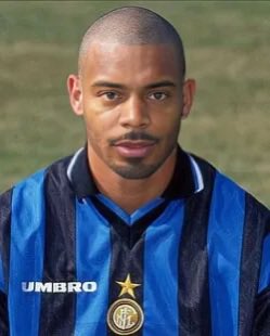 FCIMwallpapers's tweet photo. #ForzaInter #InterScudetto #BolognaInter #Diouf https://t.co/06nsxWdmy1