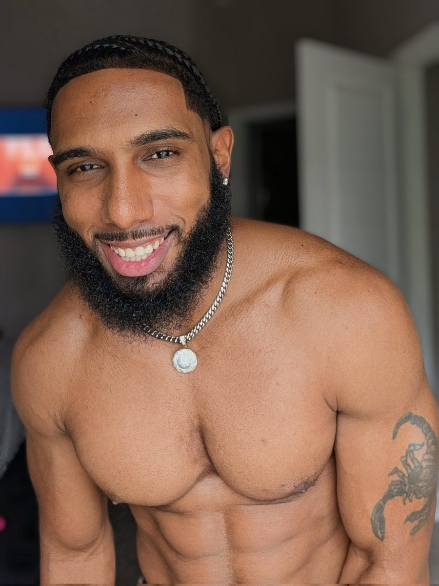 Tanksnlove 🌹 tweet media