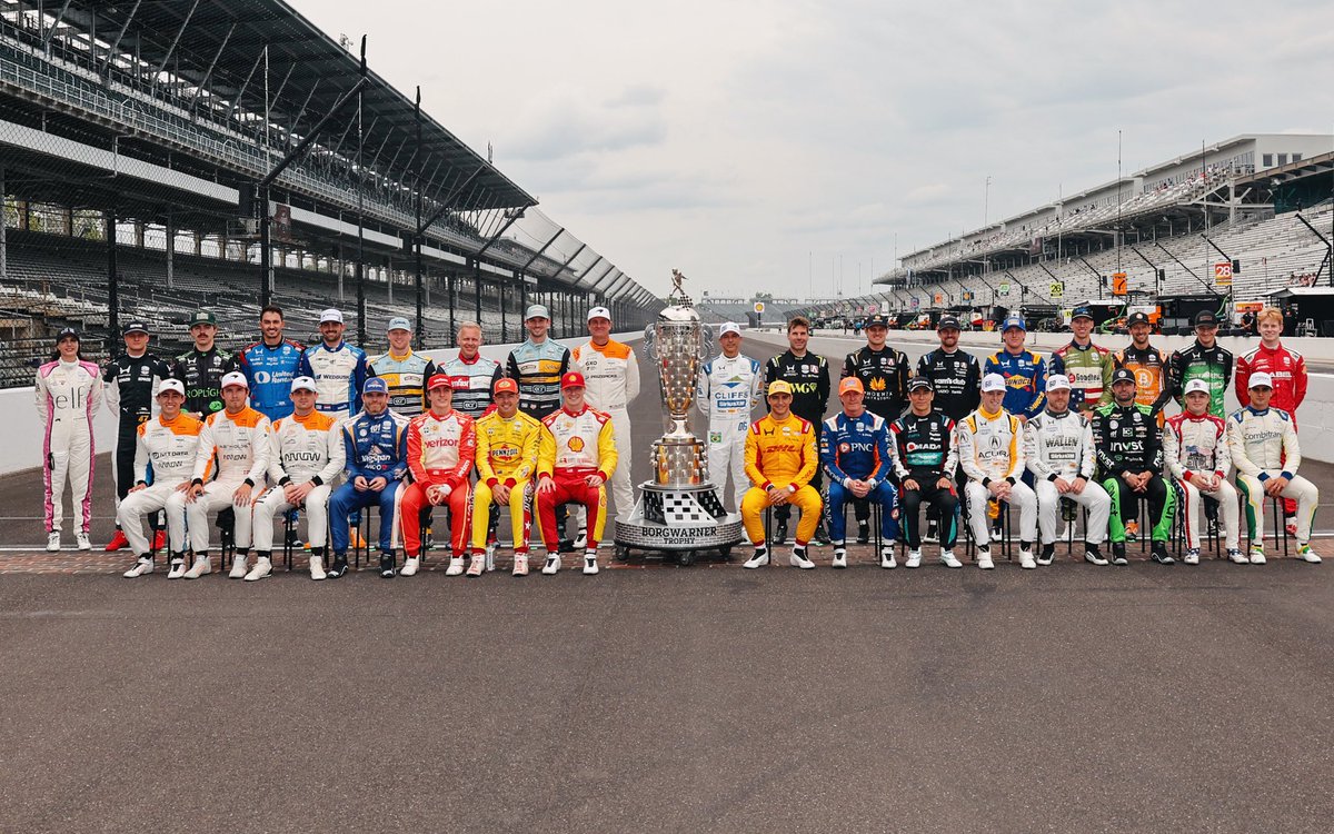 IndyCar's tweet photo. The 2026 Indianapolis 500 field 📸 https://t.co/nNRPlQm659