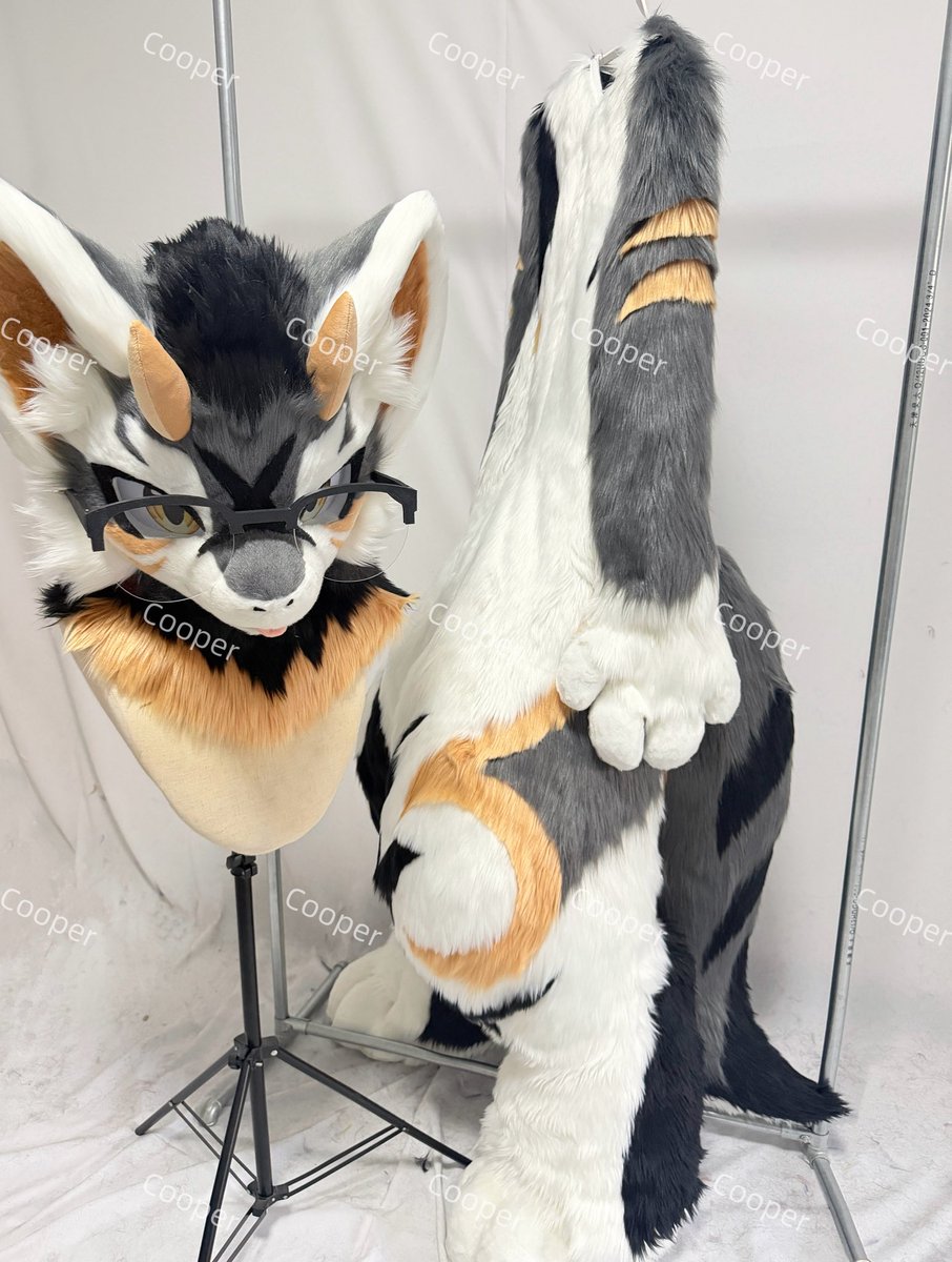 DuDusweet999's tweet photo. Another set of characters has been adopted and is ready to be shipped to the host‘s house.✈️📦#fursuit #fursuitmaker #fursuitcommission #fursuits #fursuite https://t.co/q5l5Ao2ERr