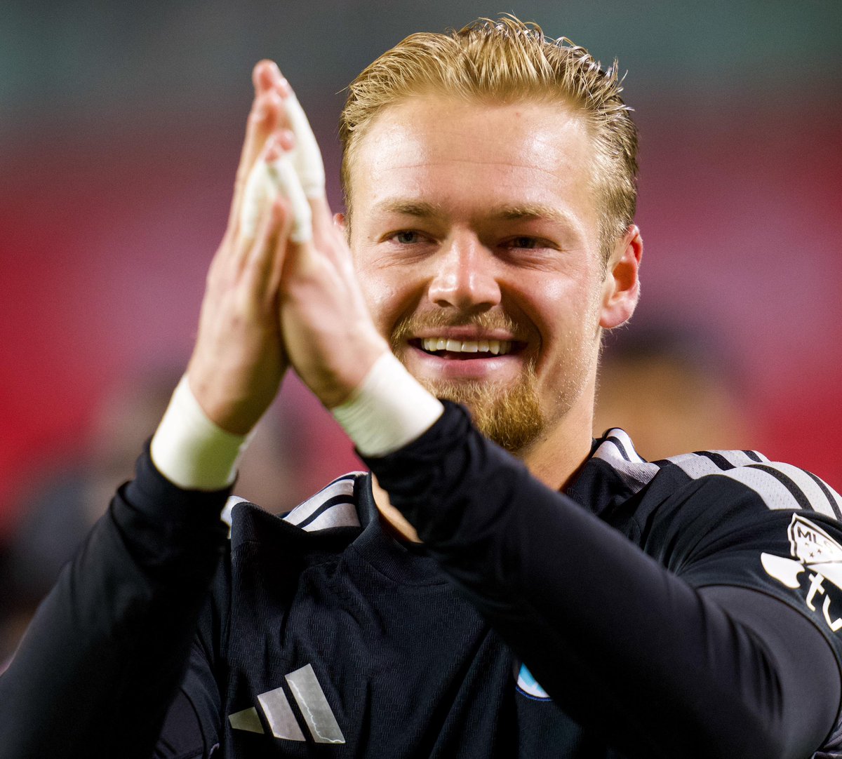 LMDMEDIAGROUP's tweet photo. CHRIS BRADY TO THE WORLD CUP 🤯

The #ChicagoFireFC goalkeeper will be the #3 option for the #USMNT. 

The Naperville-native has been playing in his best form, recording six clean sheets so far this season. 

#vamosfire #cf97 #FIFAWorldCup https://t.co/SZKTgu4m2E