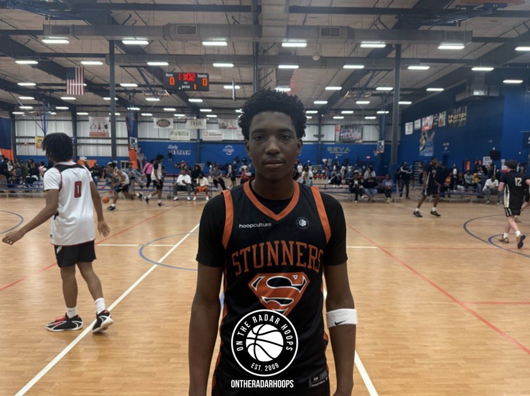 TriHoopsNet's tweet photo. 6’0 2028 Kyair Hibbert (GA Stunners) brings real value with his three-point shooting ability. Gets his feet set quickly, shoots it with confidence, and gives the offense spacing because defenses have to respect him from beyond the arc. https://t.co/IoxEGb4ame
