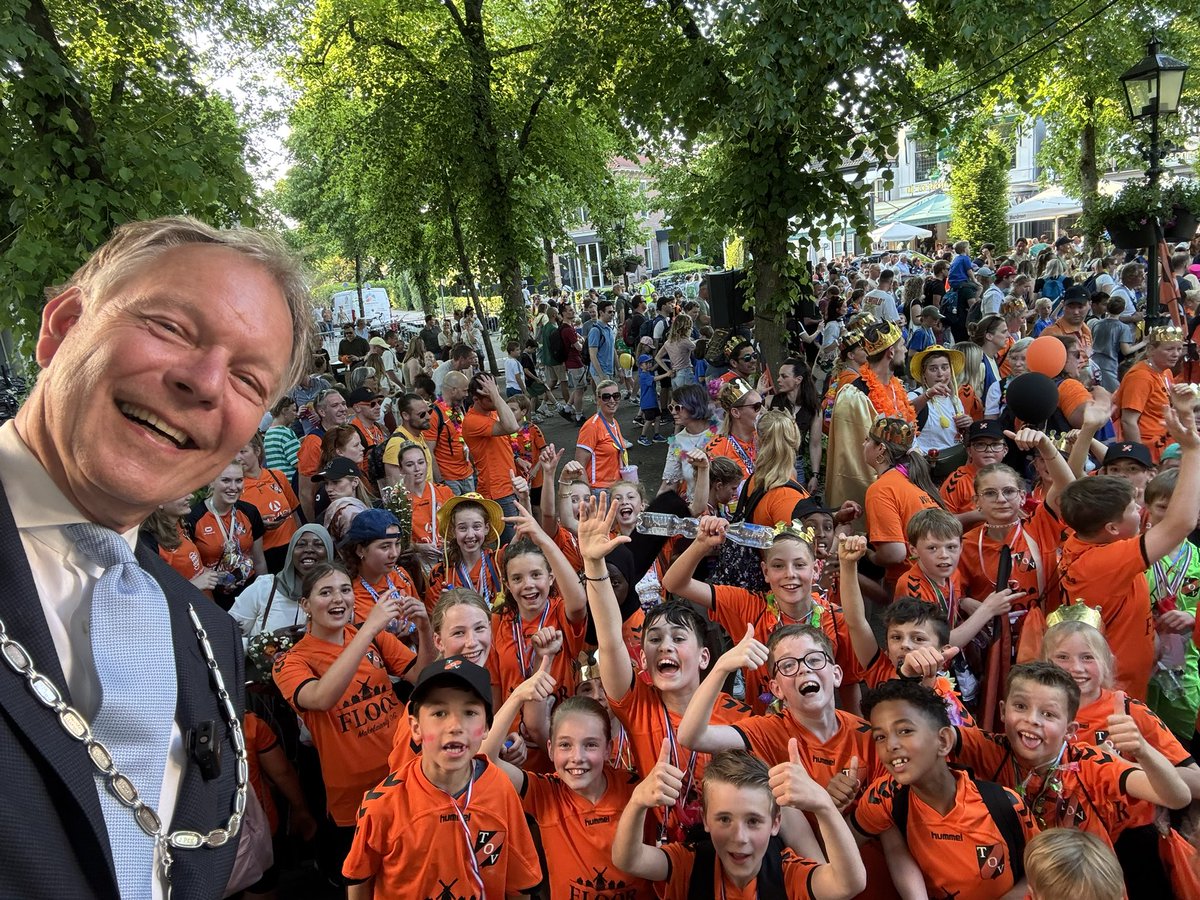 Burgemeester Röell tweet media