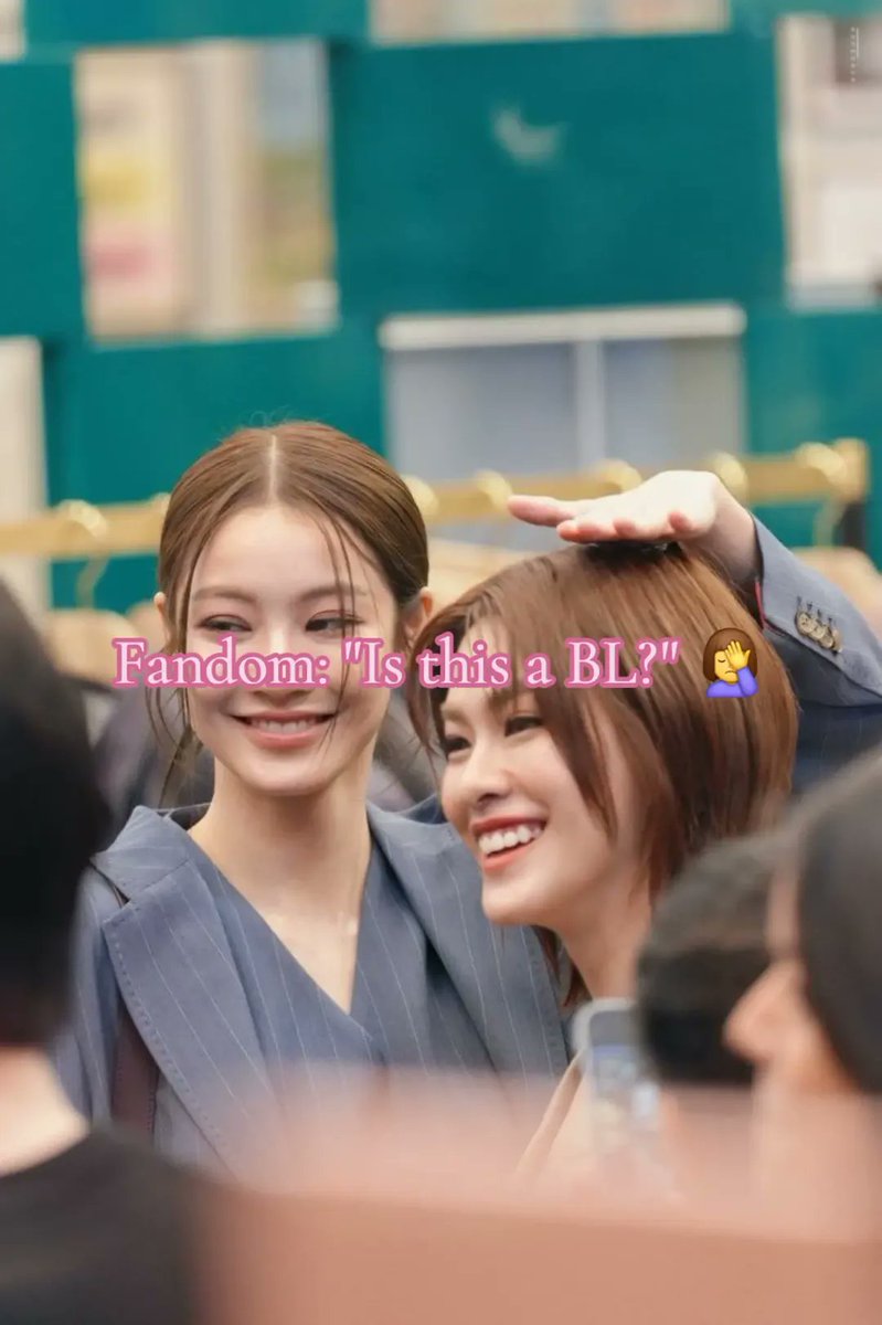 GL_Thai_France's tweet photo. #GLFandom #FreenSarocha #WlW #LesbianCouples #StopHeteronormativity https://t.co/UUHFxwbDfQ