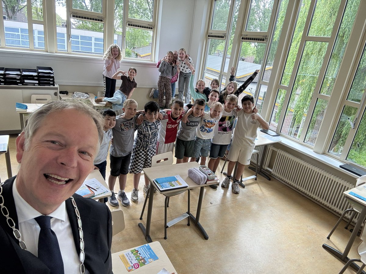 Burgemeester Röell tweet media