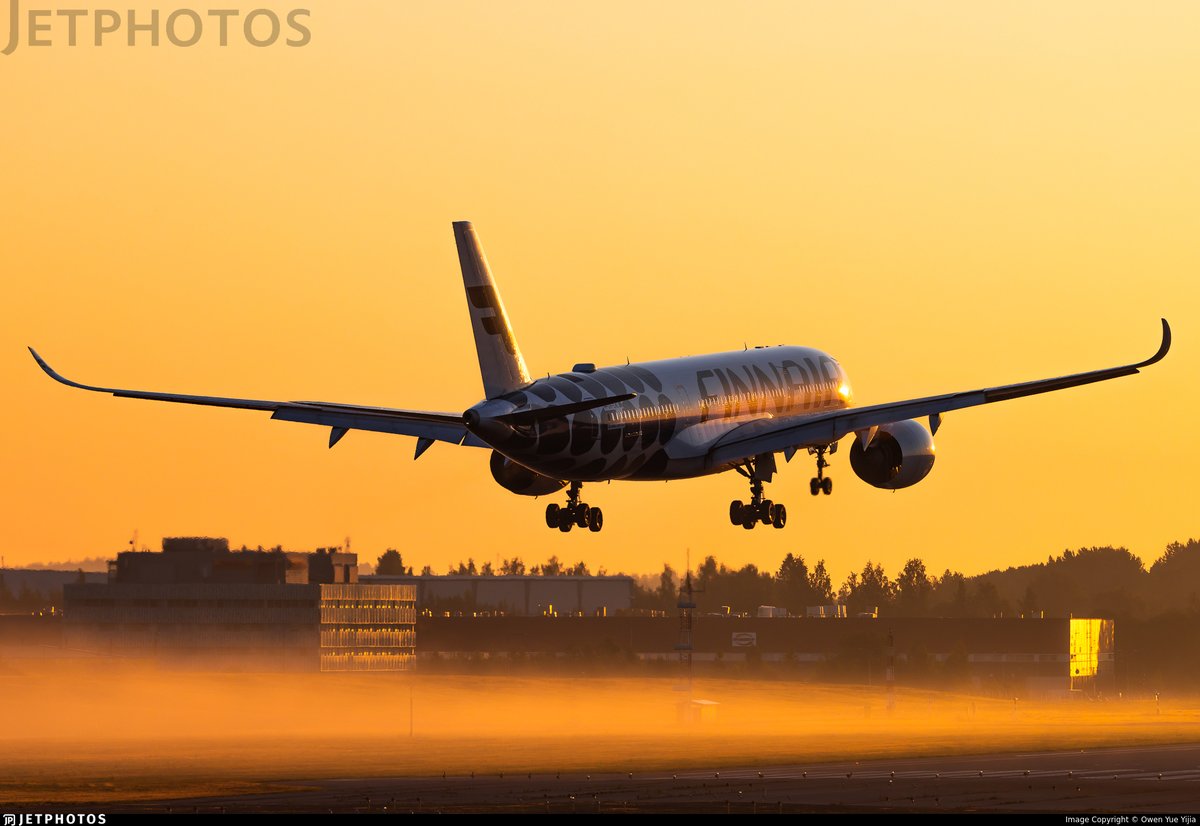 JetPhotos tweet picture