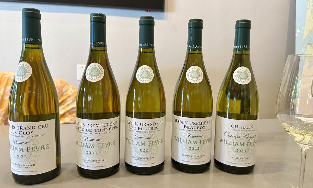 IronChevsky's tweet photo. William Fèvre has always been one of those producers I respect as solid and reliable, but rarely find truly exciting. The wines are clean, classic, well-made Chablis, yet they seldom have the distinctive personality or electric edge that I look for in my favorite producers.

Still, this @klwines lineup was a fun snapshot across different terroirs and levels. The 2023 Champs Royaux was straightforward and fresh. 2022 Beauroy pleasant and easygoing. 2022 Montée de Tonnerre showed especially well, bringing much more tension, minerality, and energy.

The 2022 Grand Crus were interesting. Les Preuses felt refined and restrained, while Les Clos was serious and tightly wound, clearly needing time. But the surprise favorite for me was the 2018 Bougros. Not the most prestigious bottle on the table, and far less expensive than Preuses or Clos, yet easily the most flavorful and enjoyable today. Broad, expressive, generous, and the wine I would drink today.

A good reminder that the “best” vineyard on paper is not always the bottle that gives the most pleasure in the glass.