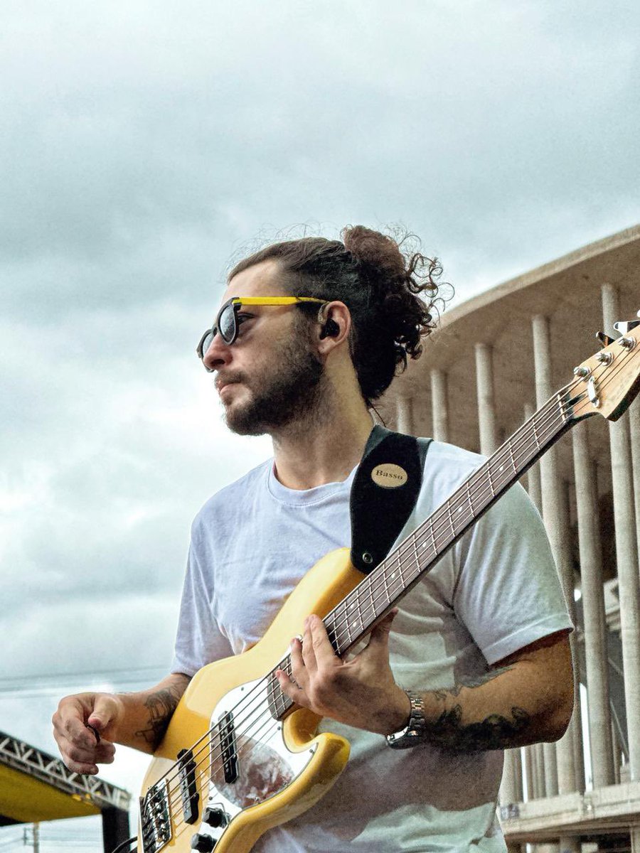 BandaLupa's tweet photo. LUPA NO PORÃO 🔥
Bora Brasíliaaaa 19h30 vamo subir no palco. A GENTE QUER VER TODO MUNDO LOUCO, ABRINDO RODA E SAINDO SEM VOZ 🔥 https://t.co/I3AfILM5IR