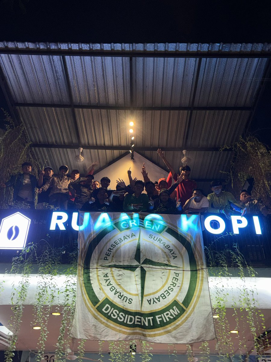 GDFirm's tweet photo. more than firm. see u next season mates. https://t.co/Eh380VhLyt