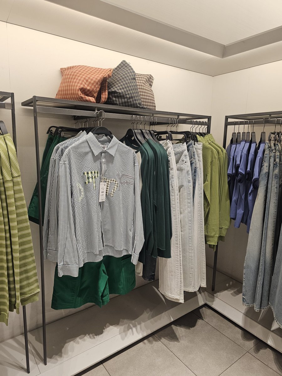 centralbbunny's tweet photo. As ADMs foram fazer as compras 👀

Benito Antonio x Zara https://t.co/PACBB4Ht3u