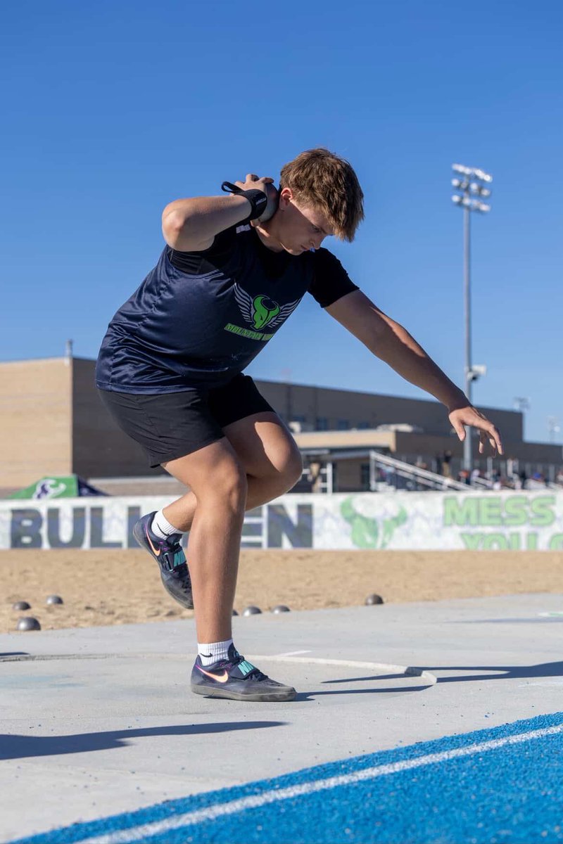 Jakejulian81's tweet photo. Had a great track season. Always working and improving. Looking forward to next year.

Shot put: 38”7’
Discus: 94”1’

@M1ke_Jones @MavsFB @Coach_DJackson @PrepRedzoneID @IdahoRecruitHub https://t.co/waqAFFBL9T