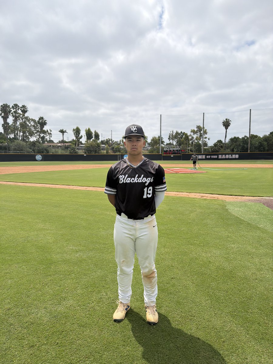 FiveToolCA's tweet photo. F: @WCBlackdogs 2027 3, So Cal Bandits 1
PoG: @_nolanchan 1-2, RBI https://t.co/uxTrNecKrp