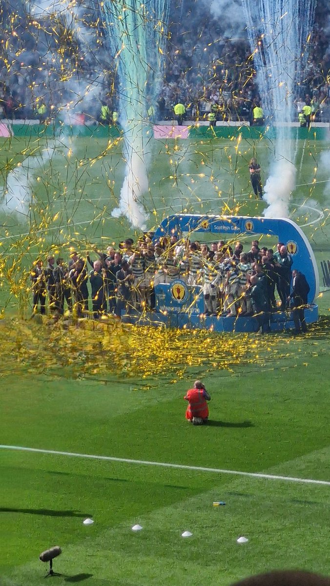 davodtic's tweet photo. What a day at Hampden! Great to see Celtic lift a trophy - never taken for granted, &amp; I mean that. First time I've seen Celtic in a cup final &amp; first time my boy has been to a Celtic game. Thank you Celtic (&amp; fair play to the Pars; their fans made a noise). Championees 🏆💚🍀 https://t.co/Y4rNG6QTo8