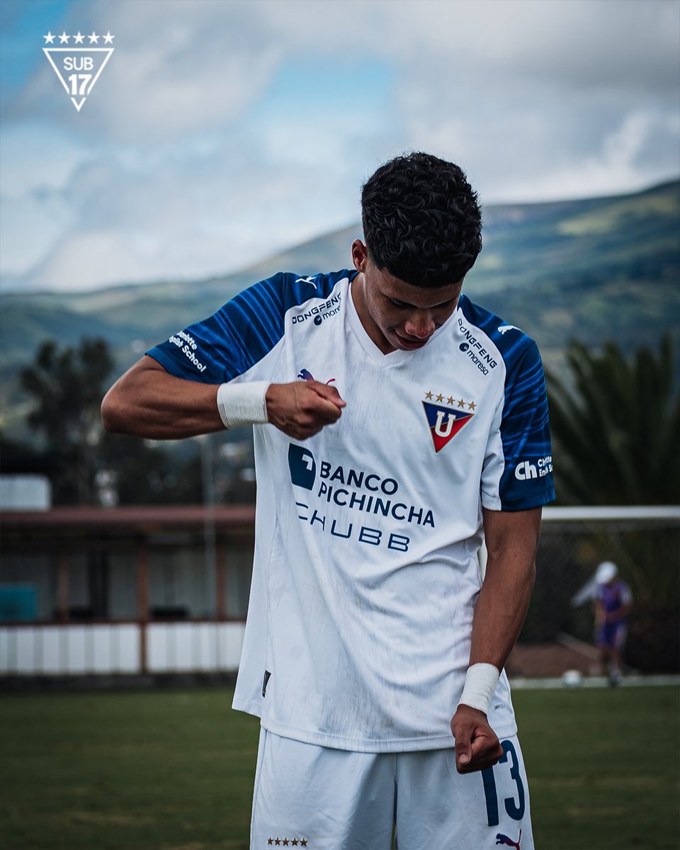 Formativas LDU tweet media