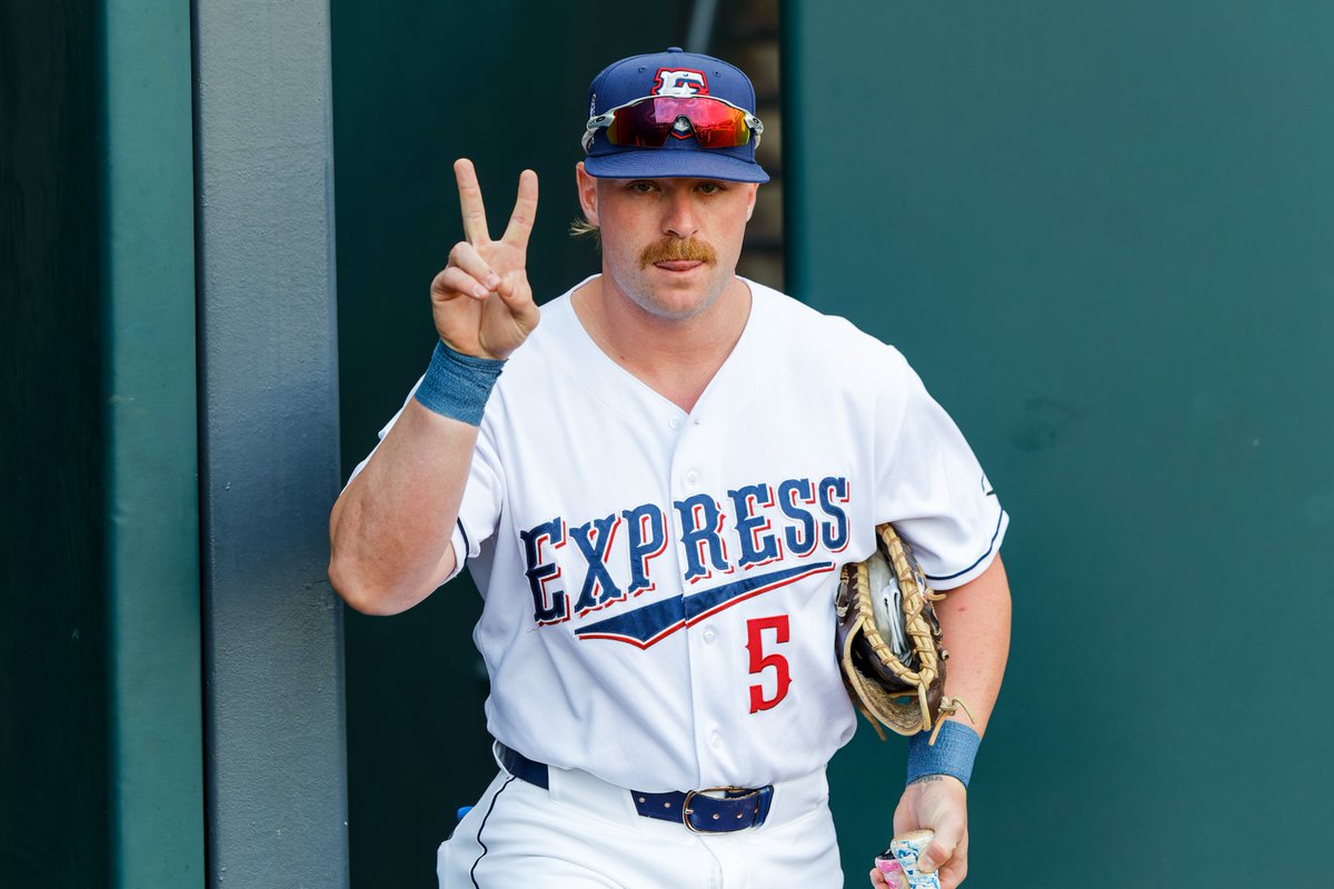 RRExpress's tweet photo. HE'S BACK 👀 https://t.co/Dl9v9yvyj8