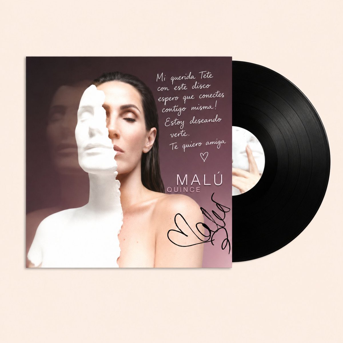 xthebossrol_'s tweet photo. Mi querida amiga @_TeteLSerrano_ disfruta al máximo del disco y nos vemos prontito! Te espero en algún concierto de la gira 😘 https://t.co/93RLafv04K